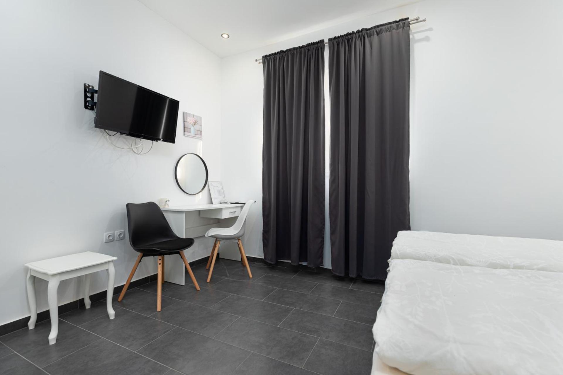 Rooms And Studio Flora Poreč Eksteriør bilde