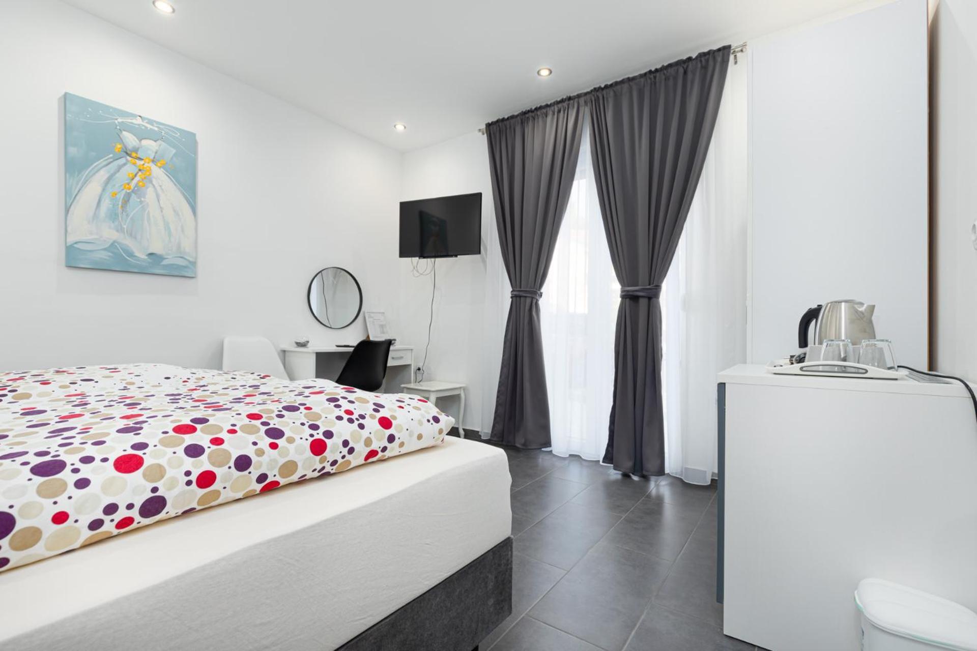 Rooms And Studio Flora Poreč Eksteriør bilde